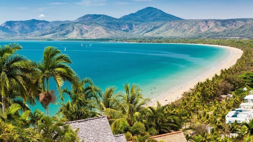 Central Plaza Port Douglas Exteriör bild