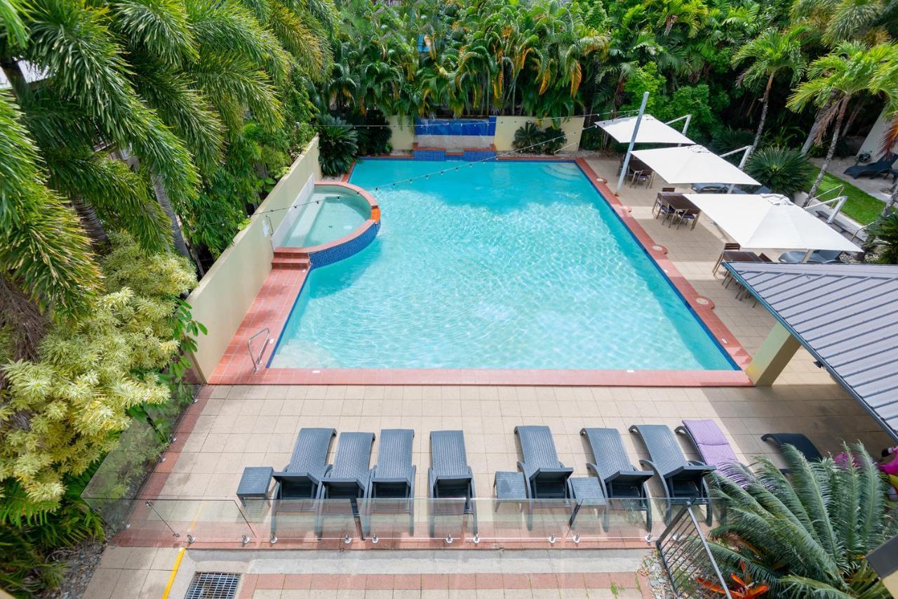 Central Plaza Port Douglas Exteriör bild