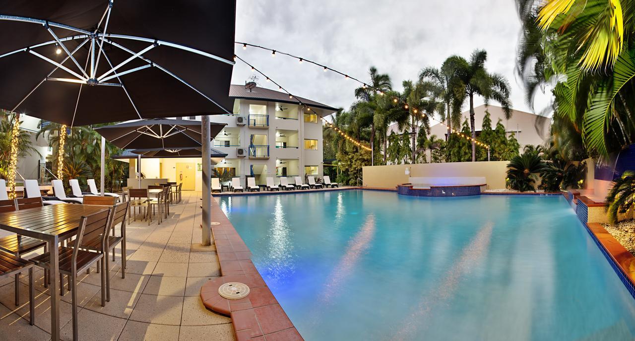 Central Plaza Port Douglas Exteriör bild